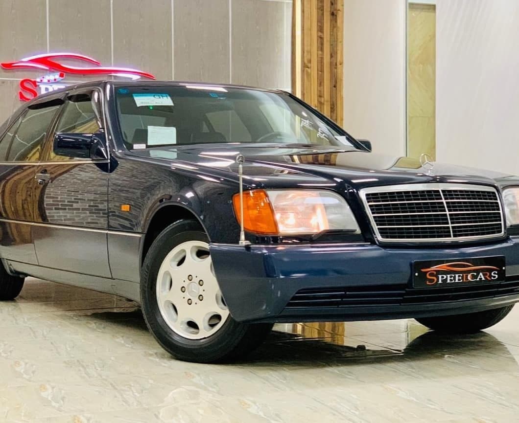 1993 Mercedes-Benz 600SEL — Photo 2 of 10