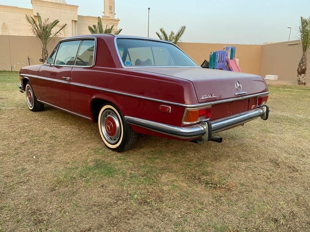 1971 Mercedes-Benz 250C — الصورة 2 من 10
