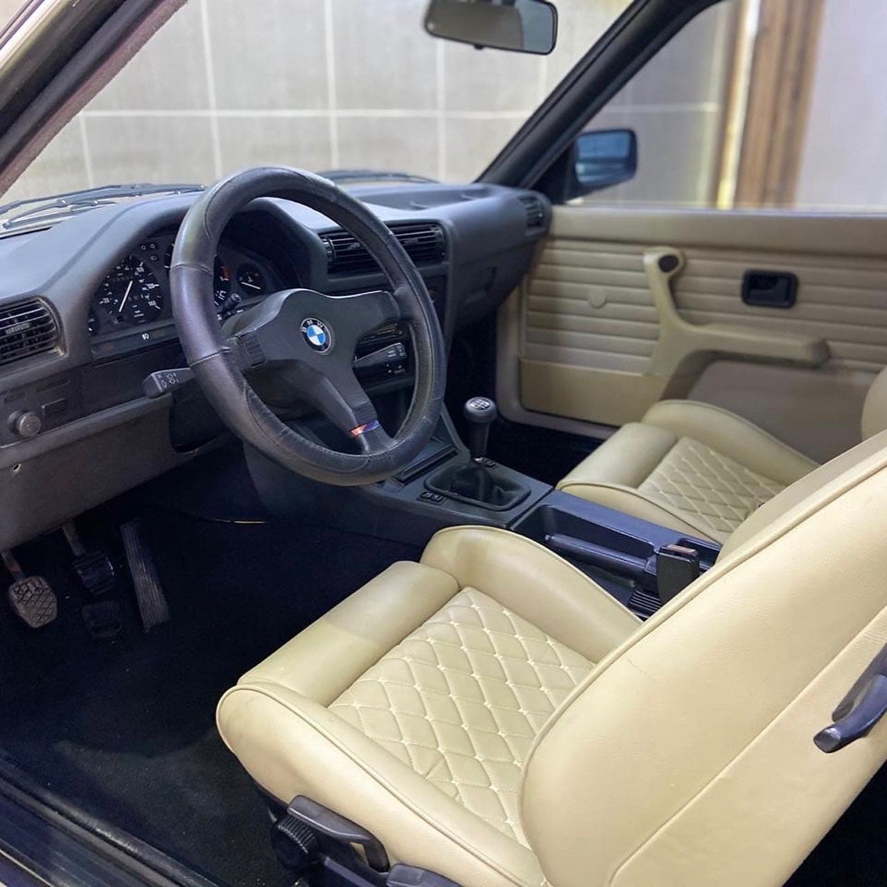 1985 BMW 325i — Photo 5 of 7