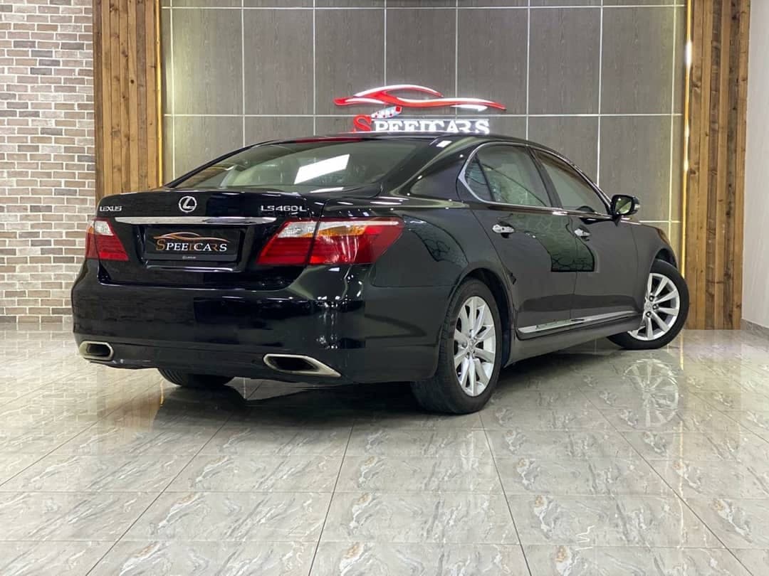 2012 Lexus LS460L — الصورة 3 من 10