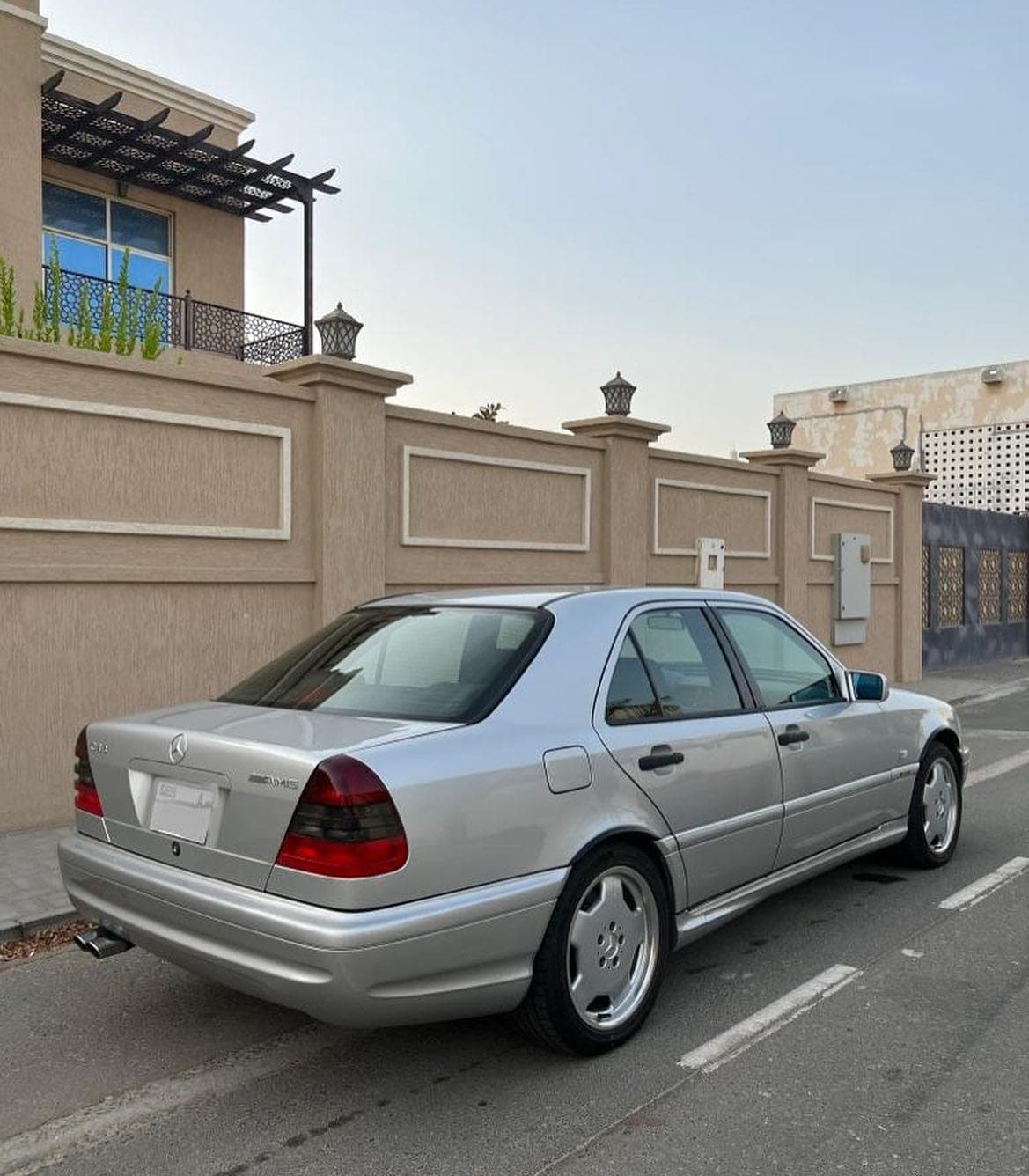 1998 Mercedes-Benz C43 W202 — الصورة 2 من 6