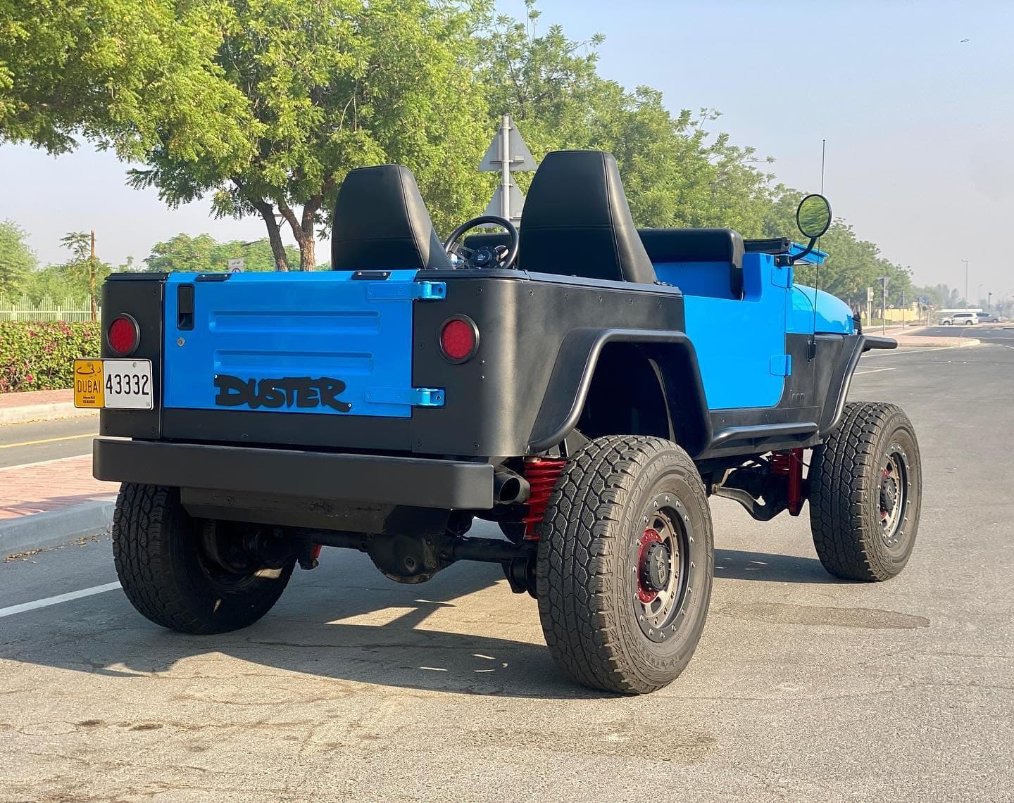 1991 Jeep Wrangler Custom V8 5.3 — الصورة 5 من 9