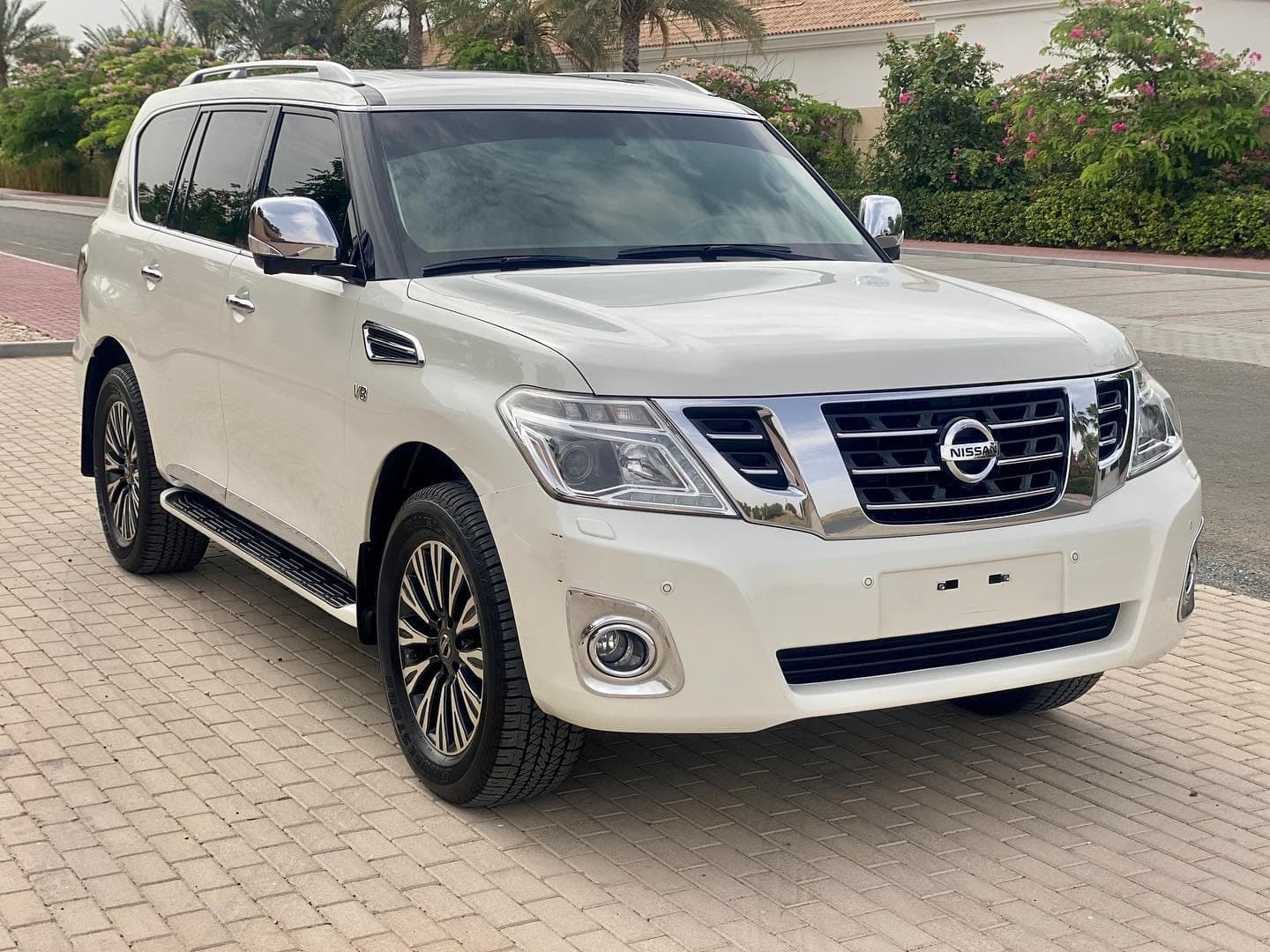 2016 Nissan Patrol Platinum — الصورة 3 من 10