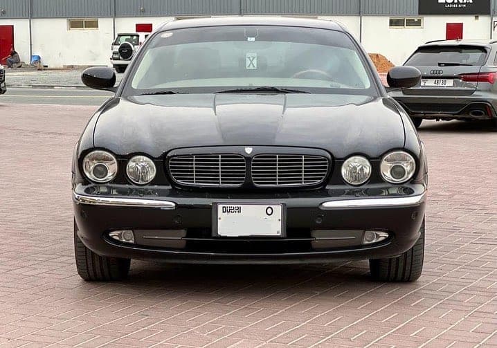 2005 Jaguar XJ8 — الصورة 3 من 10