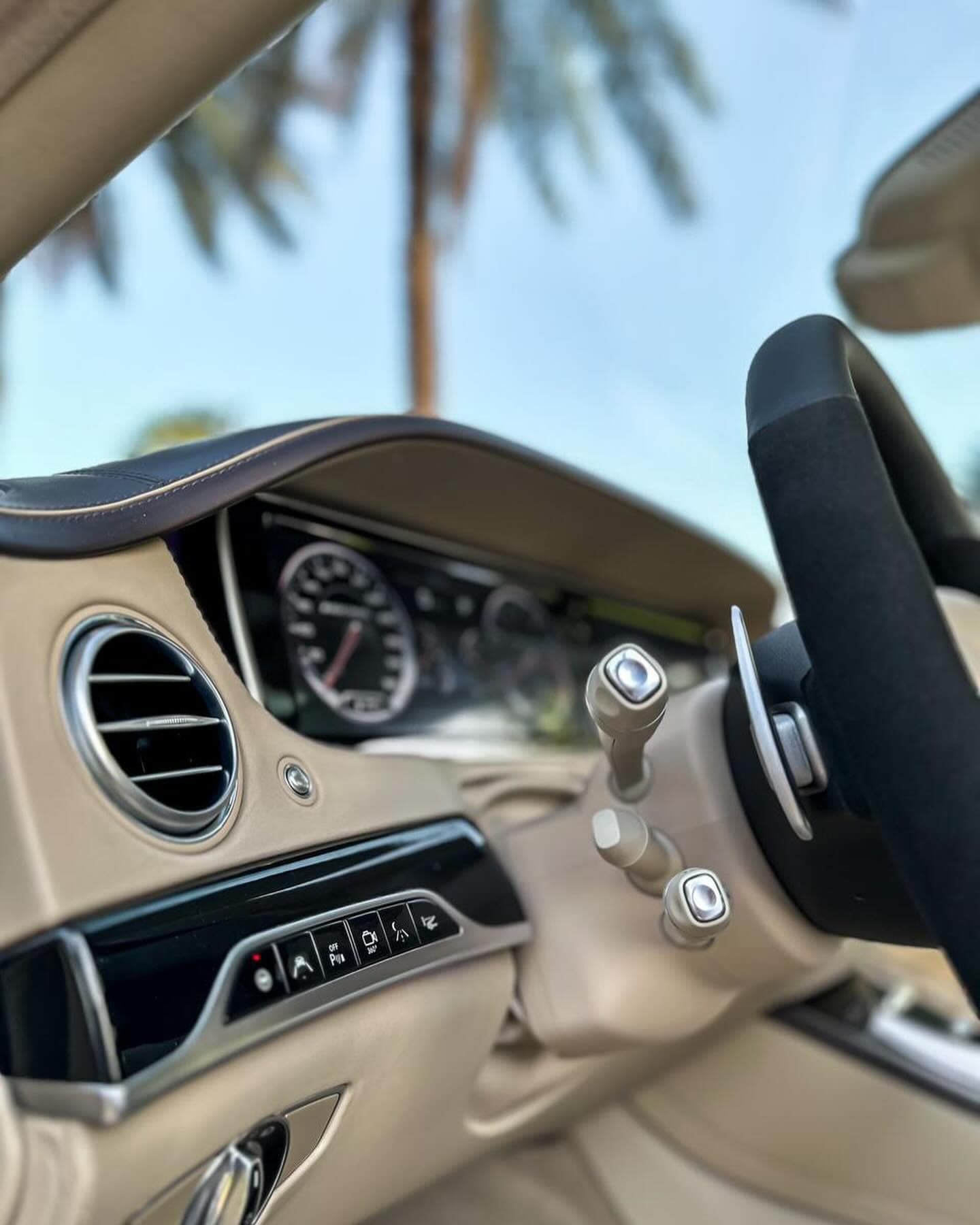 2015 Mercedes-Benz S65 V12 — الصورة 5 من 10