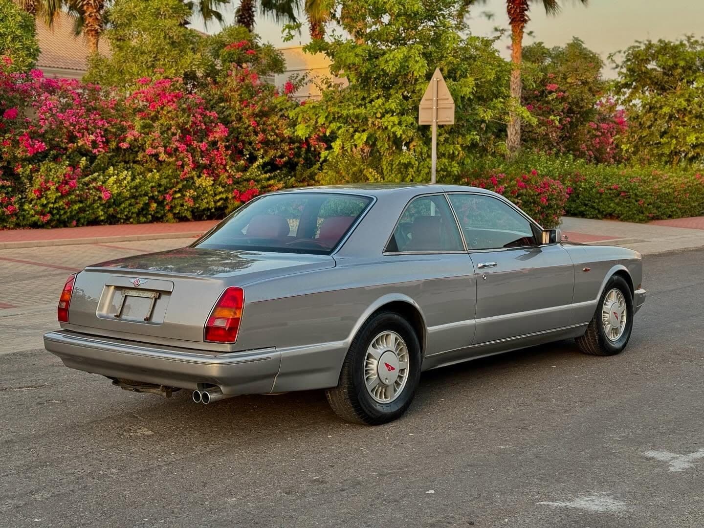 1991 Bentley Continental Turbo — الصورة 4 من 8