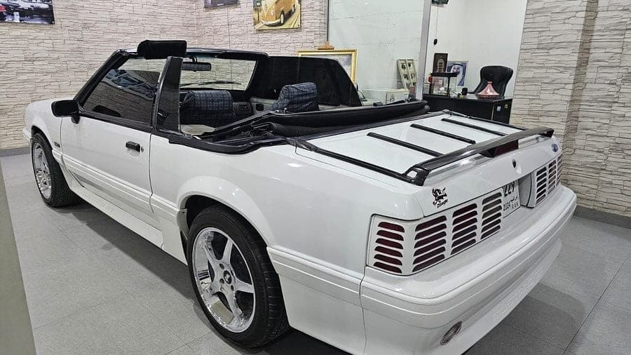 1991 Ford Mustang 5.0 — الصورة 3 من 6