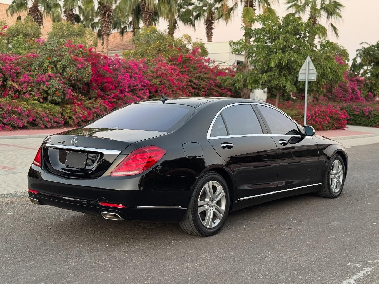 2017 Mercedes-Benz S550 — الصورة 5 من 11