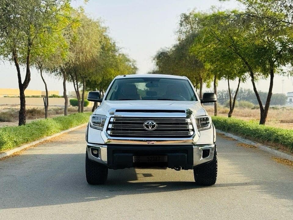 2016 Toyota Tundra High option — الصورة 3 من 16