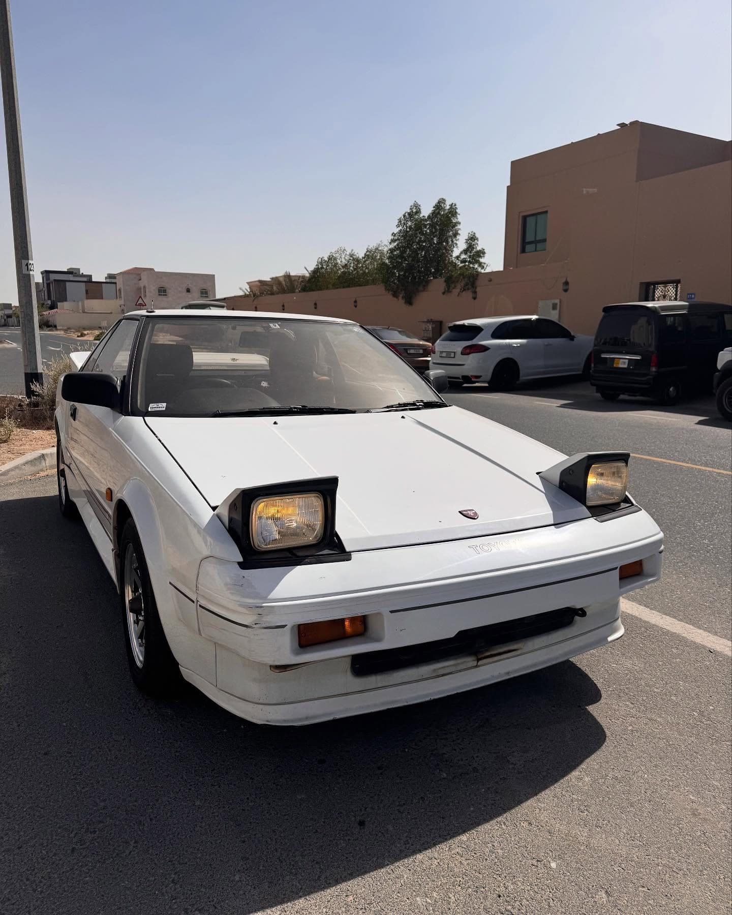 1986 Toyota MR2 — الصورة 3 من 11