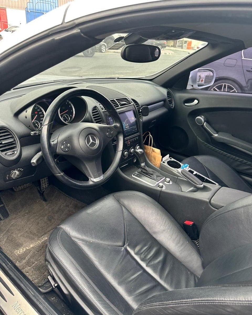 2010 Mercedes-Benz SLK350 AMG — الصورة 3 من 3