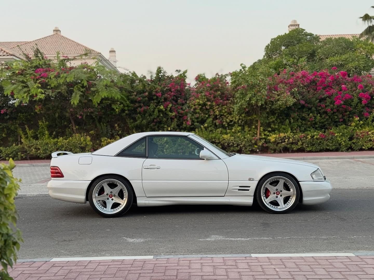 1998 Mercedes-Benz SL500 SL73 AMG body kit — الصورة 5 من 17