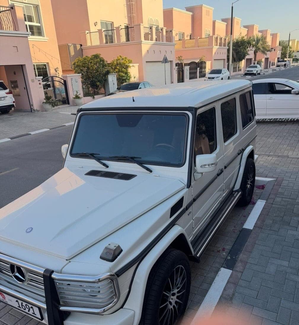 2010 Mercedes-Benz G500 — Photo 5 of 8
