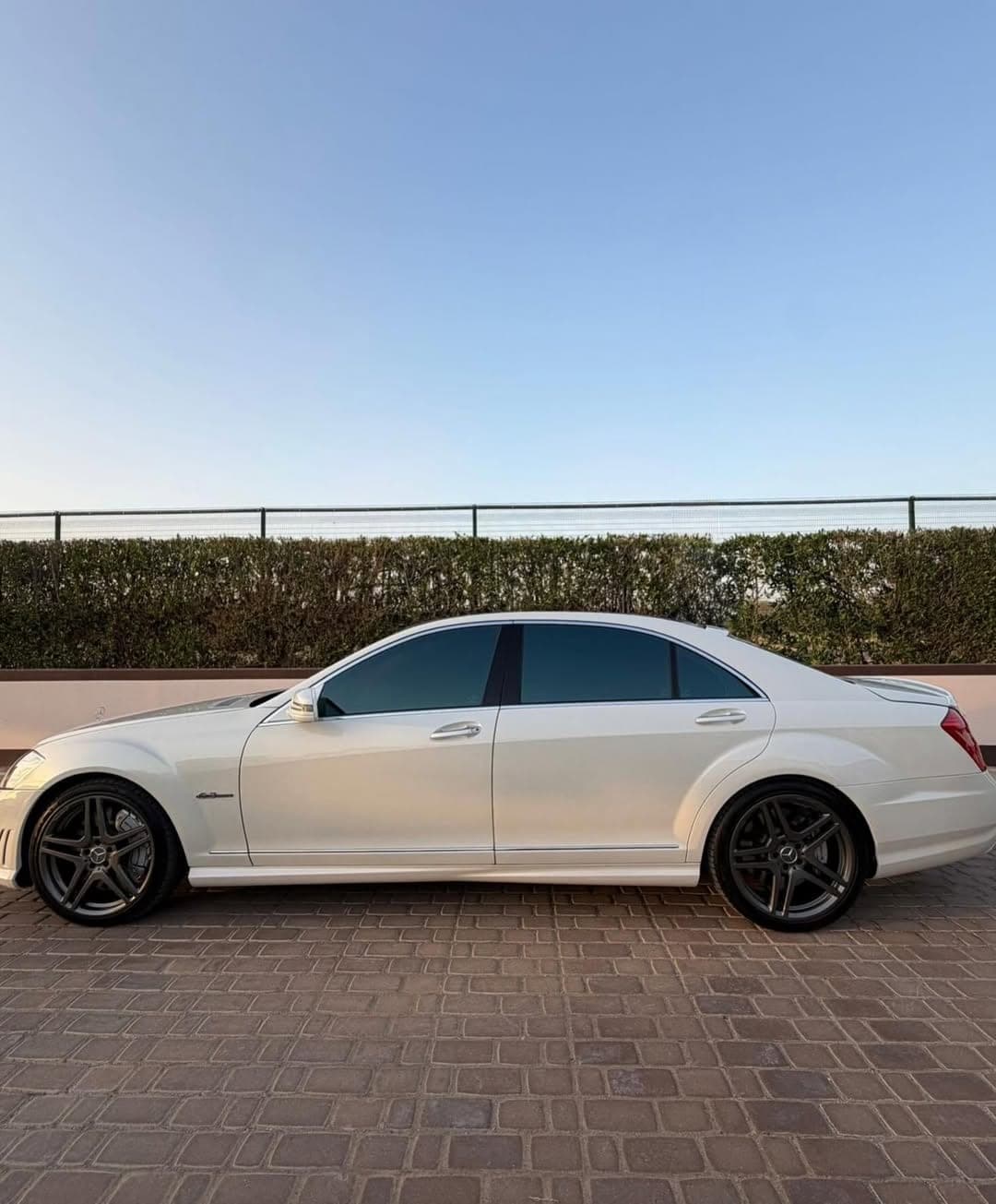 2010 Mercedes-Benz S63 AMG W221 facelift — الصورة 5 من 18
