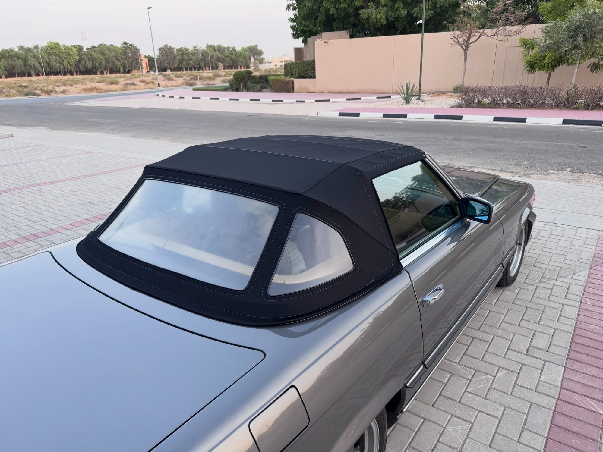 1984 Mercedes-Benz 280SL — الصورة 10 من 15