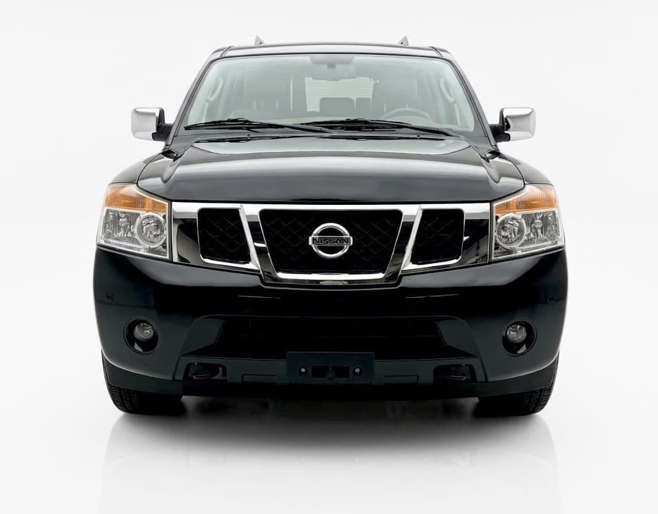 2012 Nissan Armada LE — Photo 2 of 15