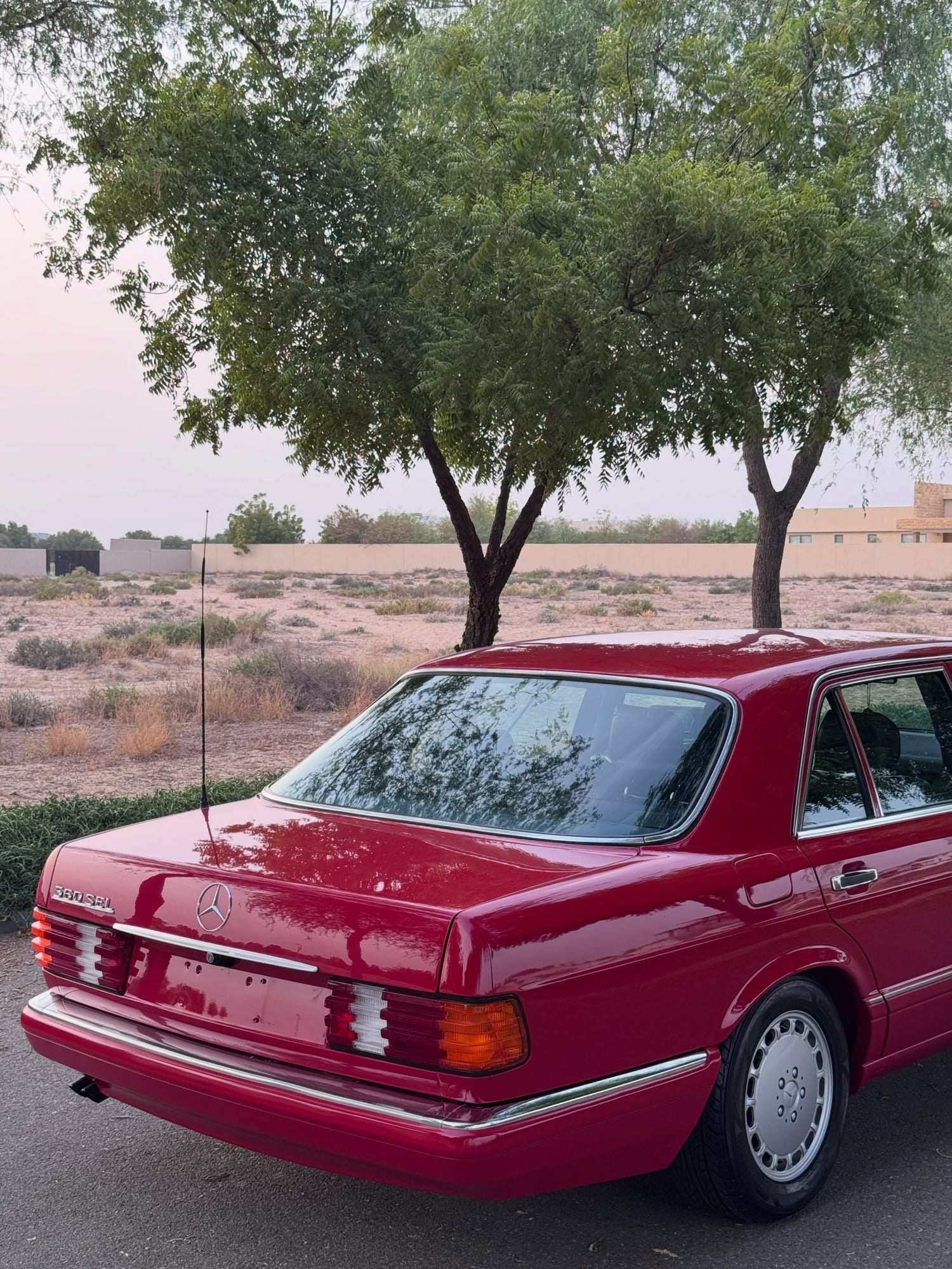 1990 Mercedes-Benz 560SEL — Photo 4 of 15