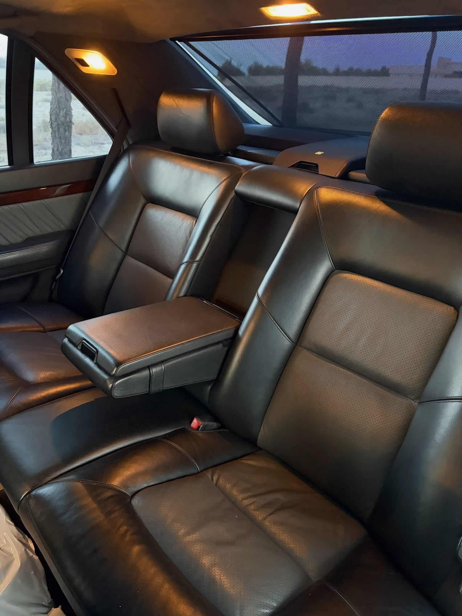 1995 Mercedes-Benz S600L — الصورة 13 من 15