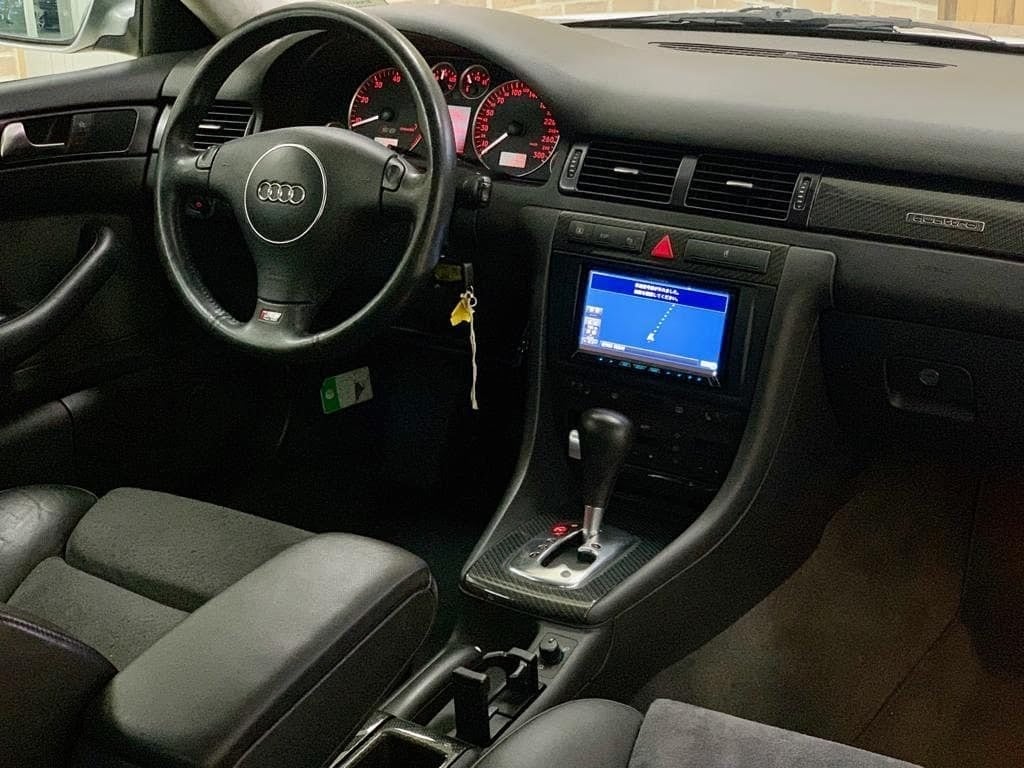 2002 Audi S6 quattro — الصورة 9 من 10