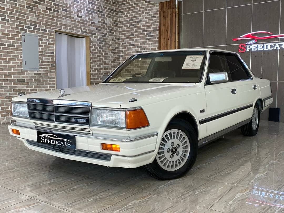 1985 Nissan Gloria