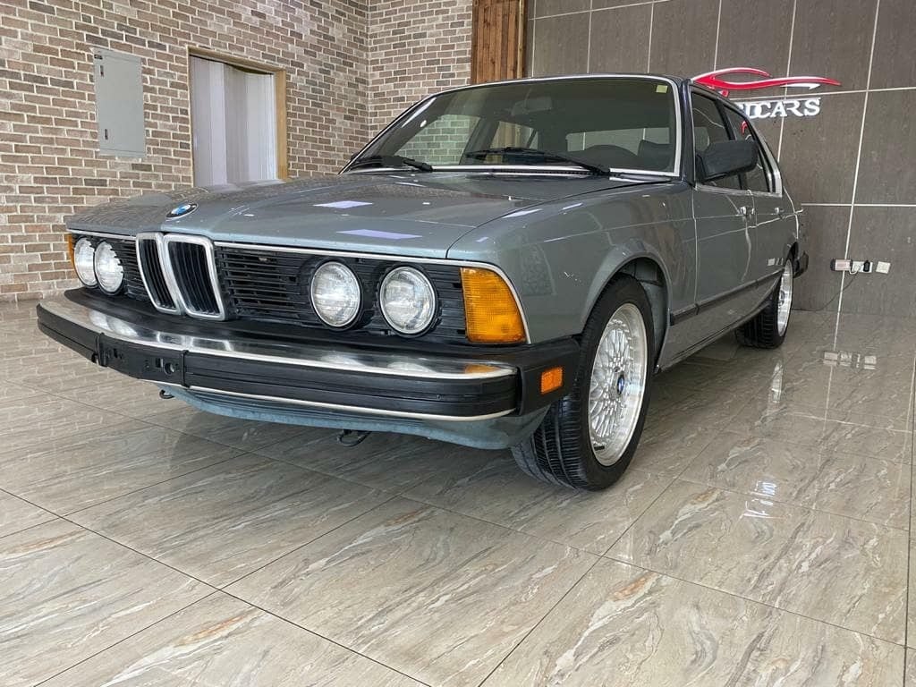 1986 BMW 735i