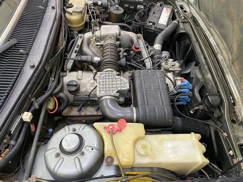 1986 BMW 735i — الصورة 9 من 10