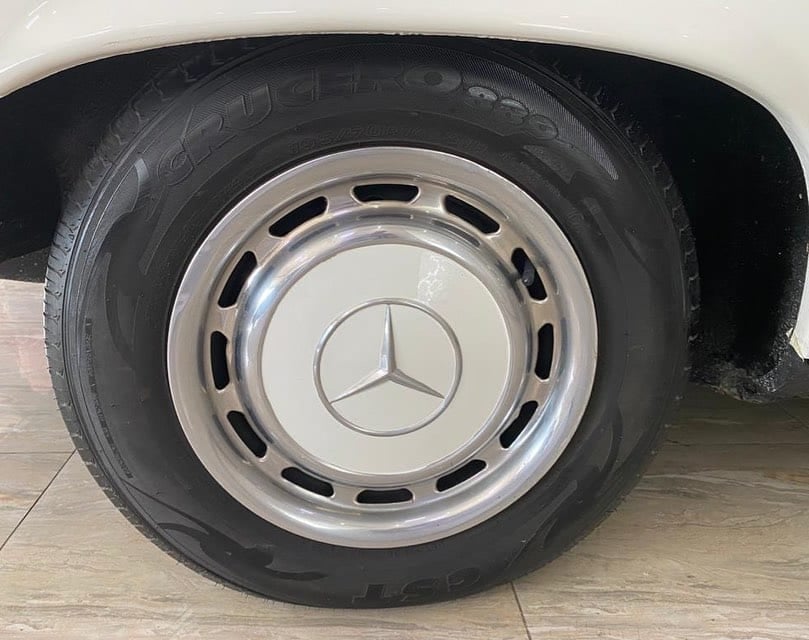 1977 Mercedes-Benz 450SLC — الصورة 9 من 10