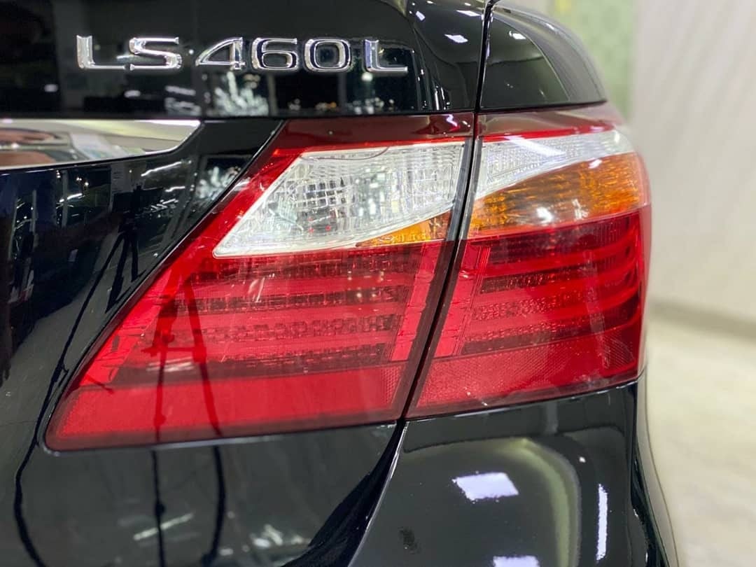2012 Lexus LS460L — الصورة 10 من 10