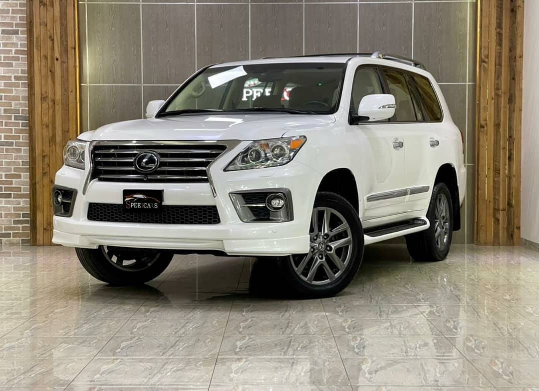 2015 Lexus LX570 S