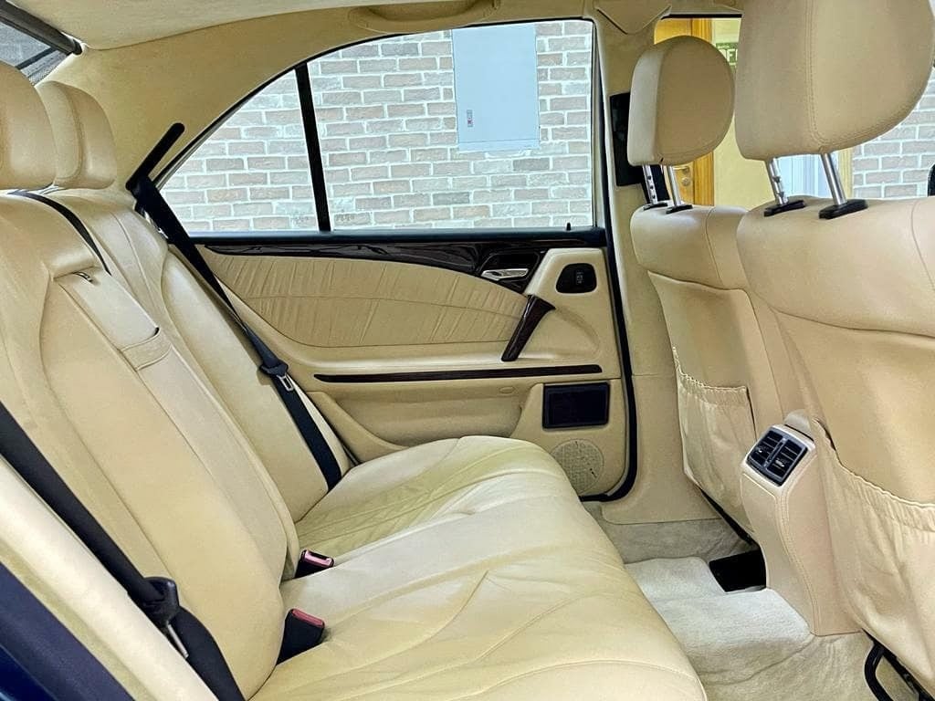 1998 Mercedes-Benz E55 AMG — الصورة 8 من 10