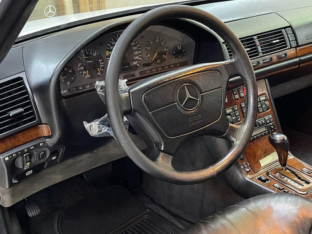 1994 Mercedes-Benz 600SEL — الصورة 10 من 10