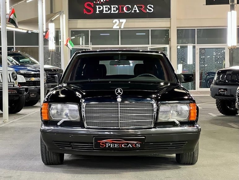 1989 Mercedes-Benz 560SEL — الصورة 4 من 9