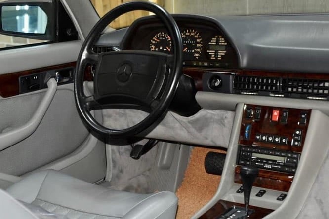1989 Mercedes-Benz 500SEL — الصورة 7 من 10