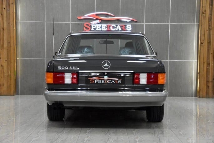 1989 Mercedes-Benz 500SEL — الصورة 5 من 10