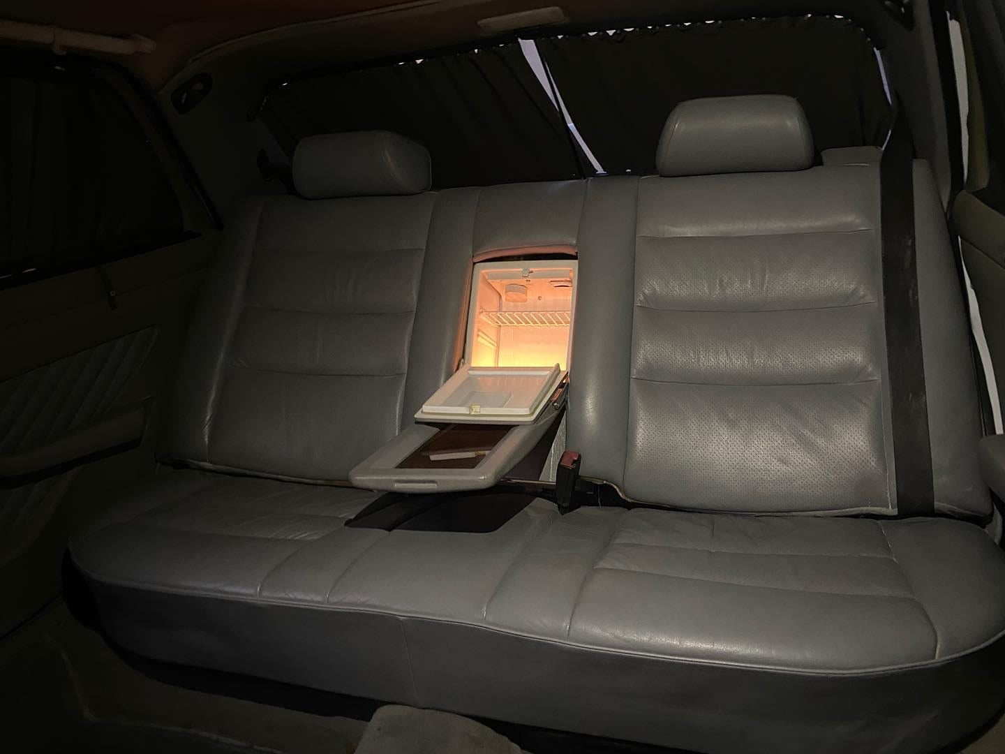 1990 Mercedes-Benz 500SEL Limousine — الصورة 8 من 10