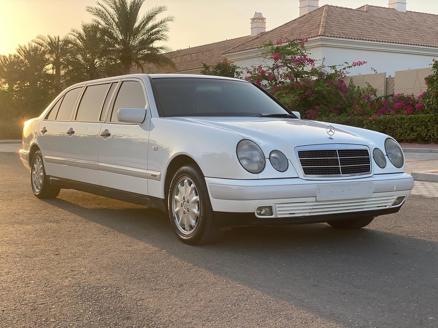 1998 Mercedes-Benz E320