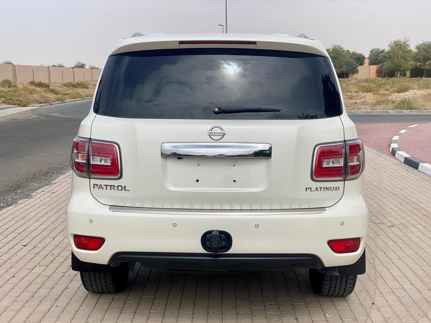 2016 Nissan Patrol Platinum — الصورة 5 من 10