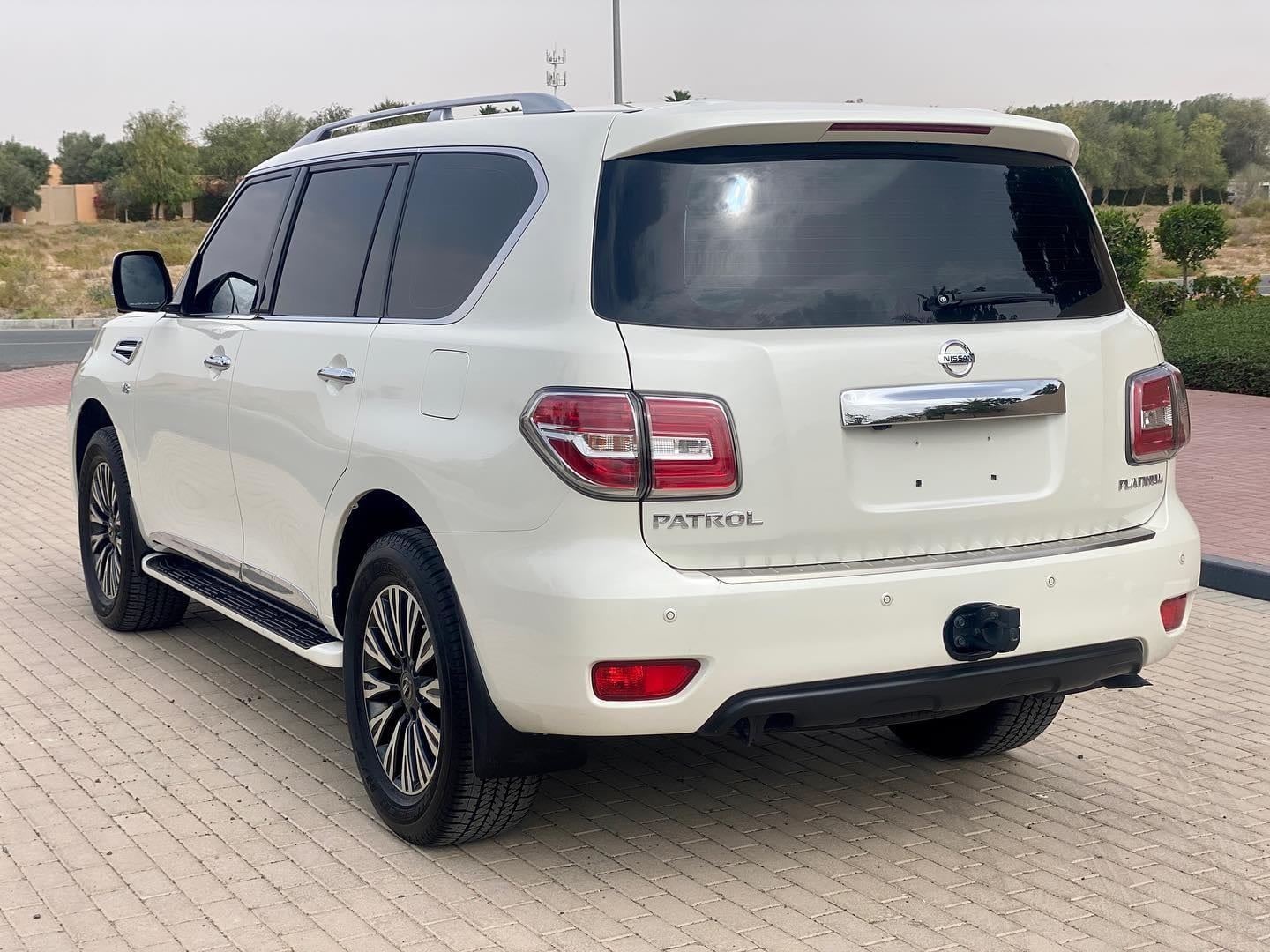 2016 Nissan Patrol Platinum — الصورة 6 من 10