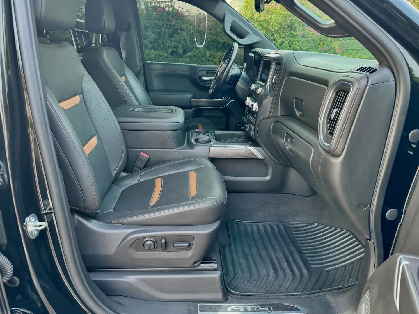 2020 GMC Sierra 6.2L — الصورة 8 من 10