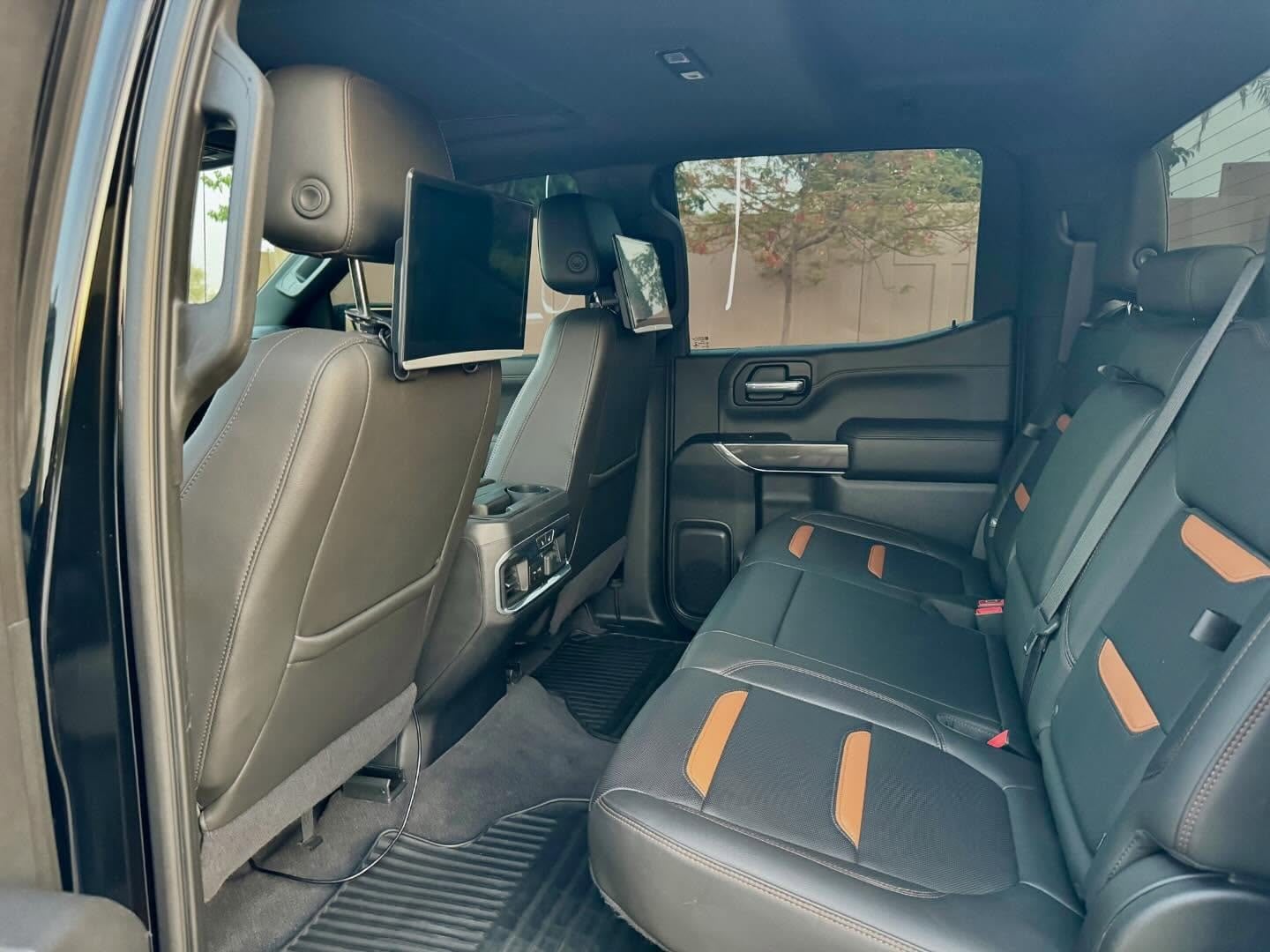 2020 GMC Sierra 6.2L — الصورة 9 من 10