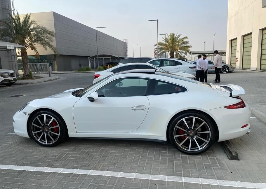 2013 Porsche 911 Carrera 4 — الصورة 5 من 7