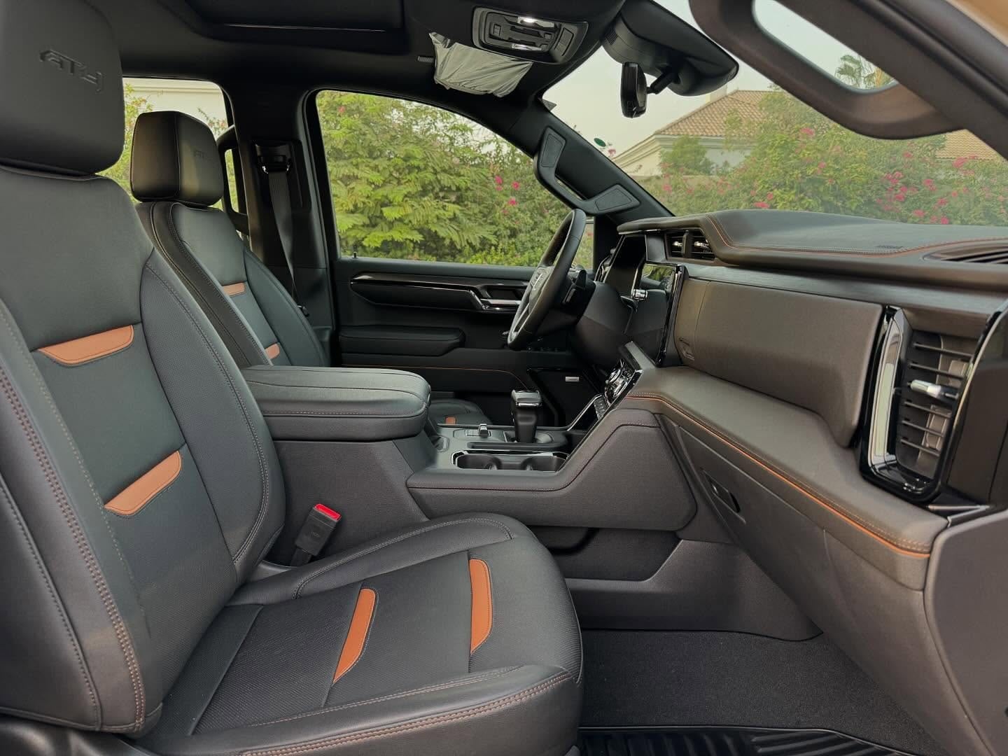 2023 GMC Sierra AT4 5.3 — الصورة 9 من 10