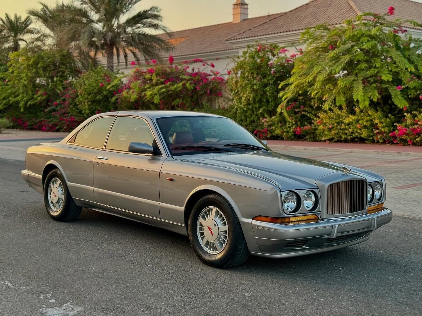 1991 Bentley Continental Turbo — الصورة 2 من 8