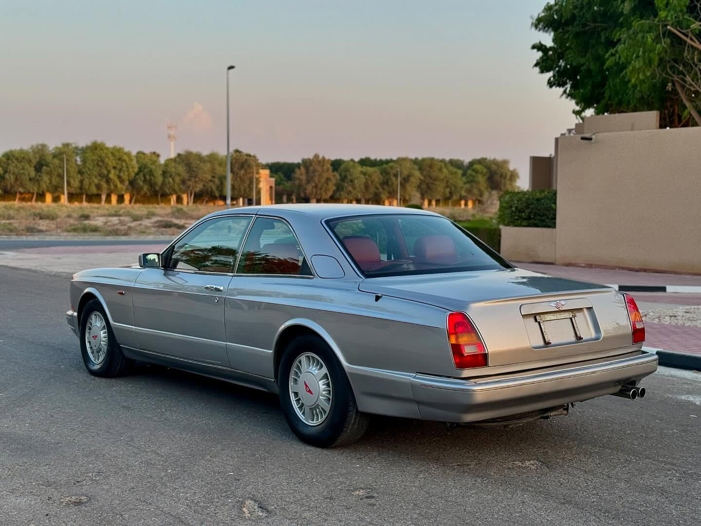 1991 Bentley Continental Turbo — الصورة 5 من 8
