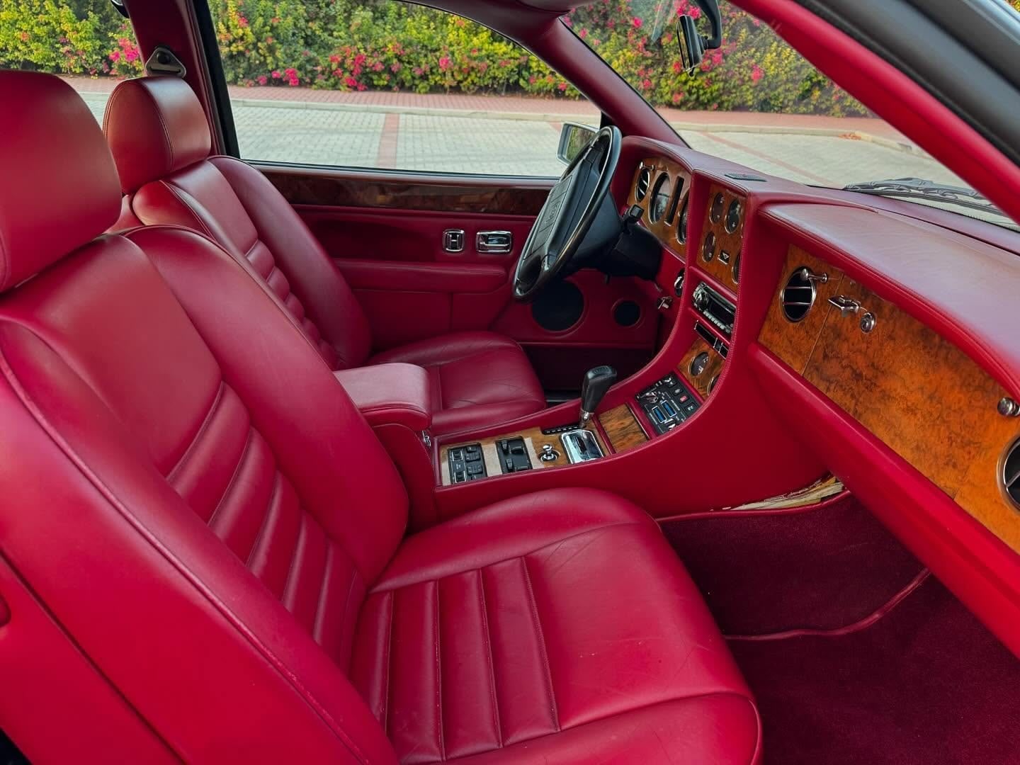 1991 Bentley Continental Turbo — الصورة 7 من 8