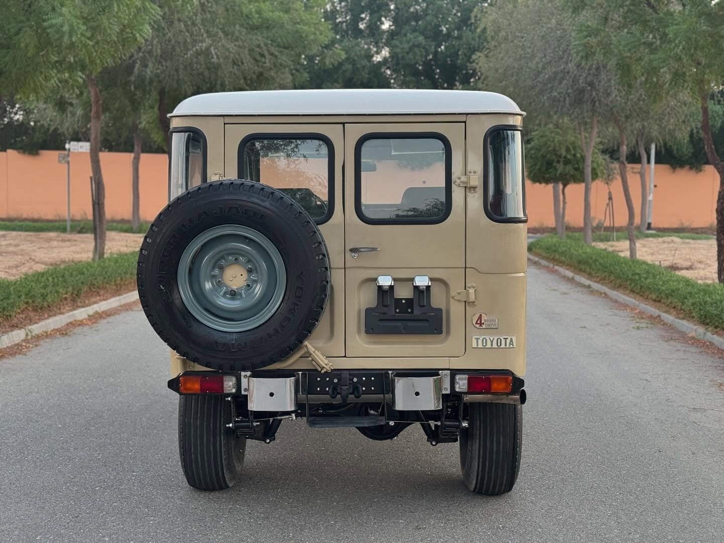 1980 Toyota Land Cruiser FJ40 1FZ engine — Photo 6 of 10