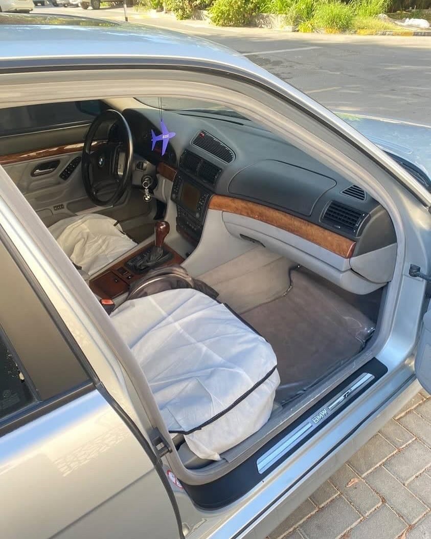 2001 BMW 740iL E38 — الصورة 4 من 7