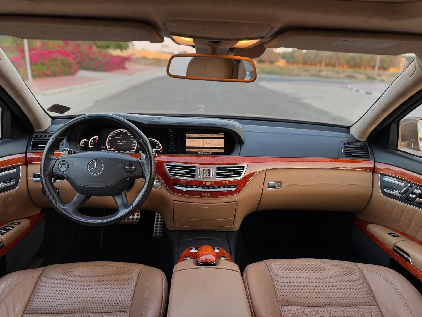 2009 Mercedes-Benz S65 AMG — الصورة 8 من 10