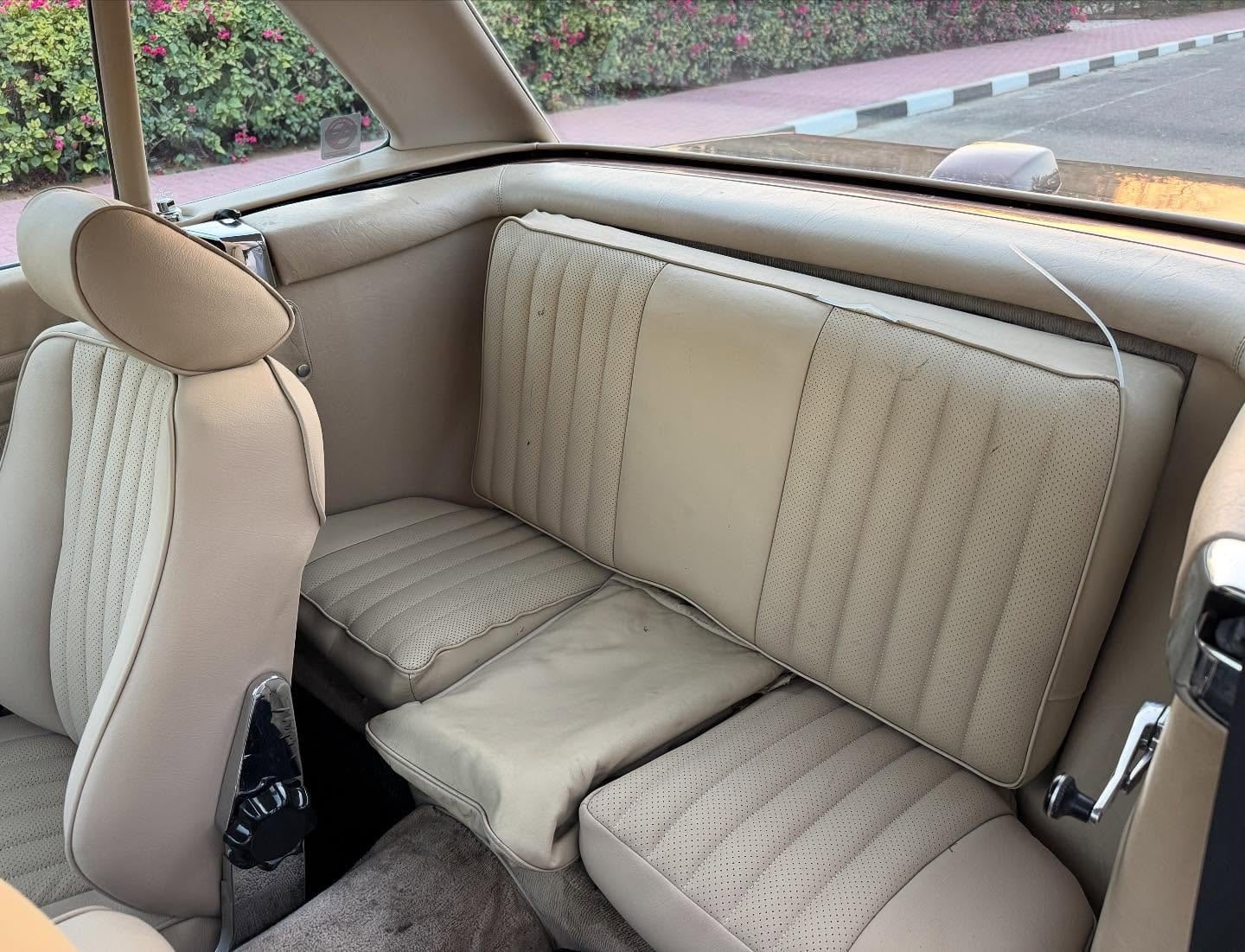 1987 Mercedes-Benz 560SL — الصورة 13 من 14