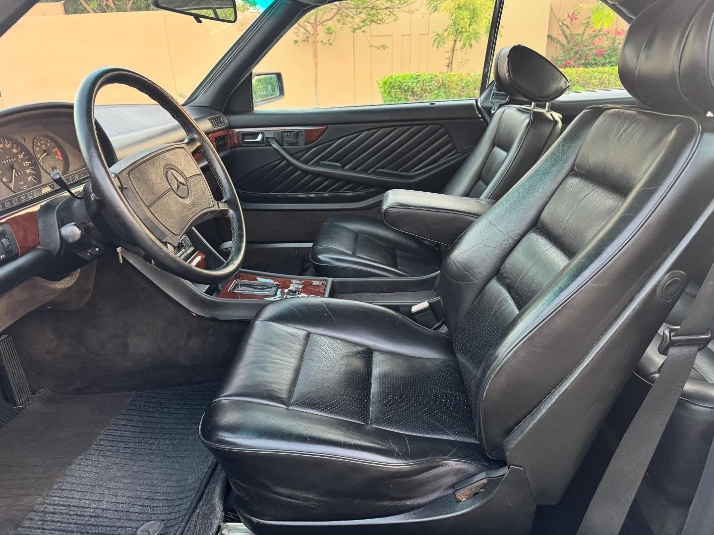 1989 Mercedes-Benz 560SEC — الصورة 7 من 11